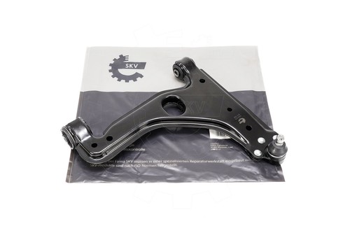 Front track control arm right - front,